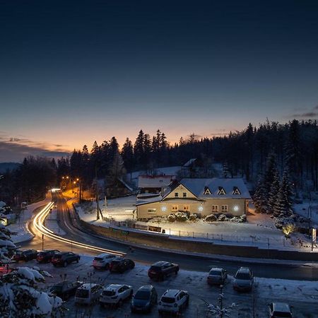 Отель Karczma Kubalonka Истебна Экстерьер фото